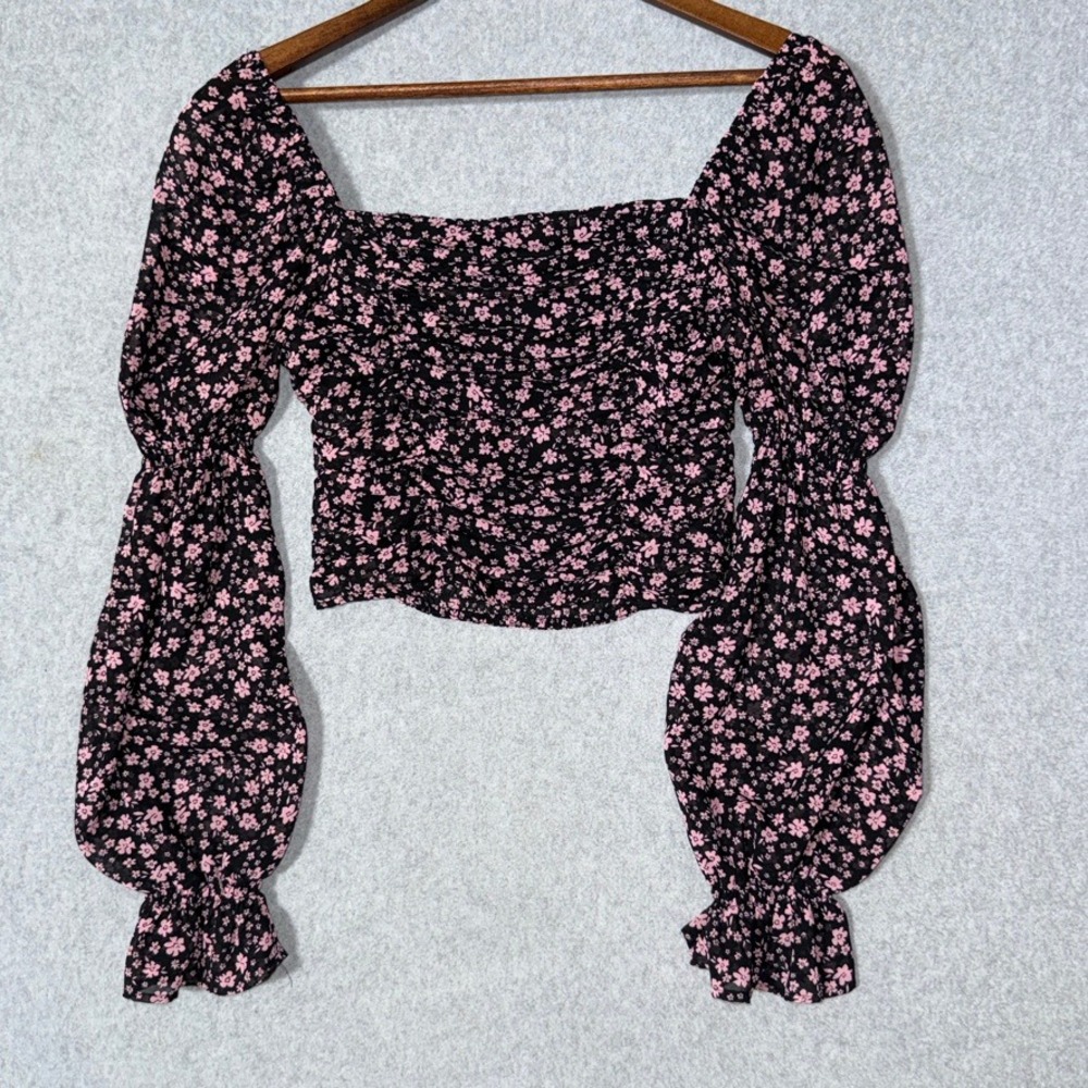 Divided H&M Black Floral Smocked Crop Top Small Coquette Milkmaid Blouse